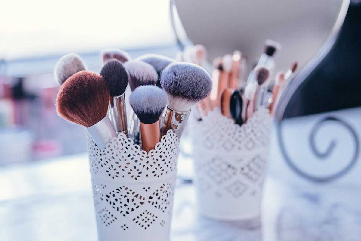 Makeup Brush Now Available With Us
